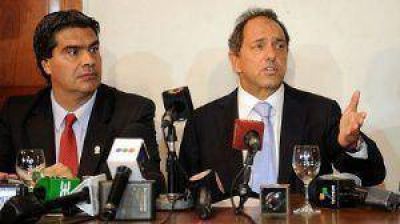 Capitanich cree que la campa�a de Scioli debe apuntar a captar el voto massista