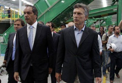 La primera encuesta da ganador a Macri sobre Scioli