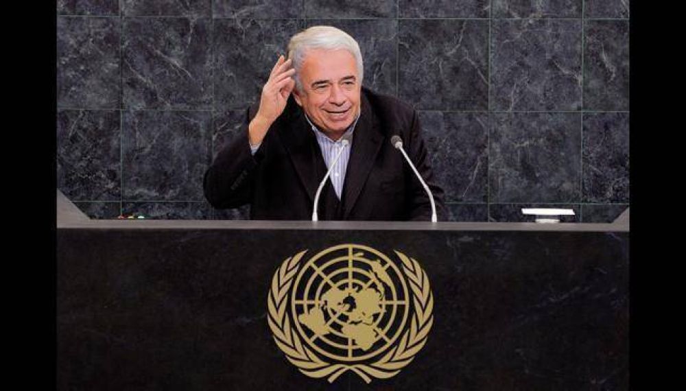A De la Sota lo quieren de canciller