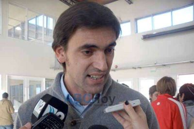 Iparraguirre: �El respaldo que recibi� Lunghi es digno de reconocimiento� 
