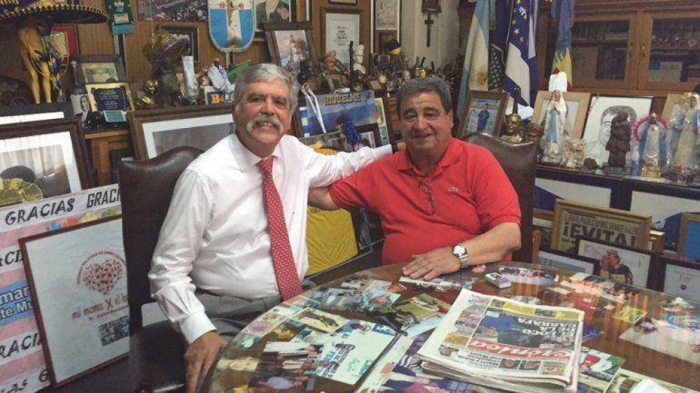 Julio De Vido se reuni con Hugo Curto y disip los rumores de renuncia del intendente
