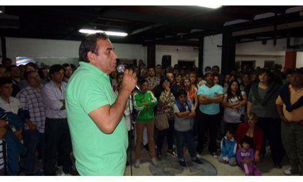 Molina: �Yo no doy un paso al costado�