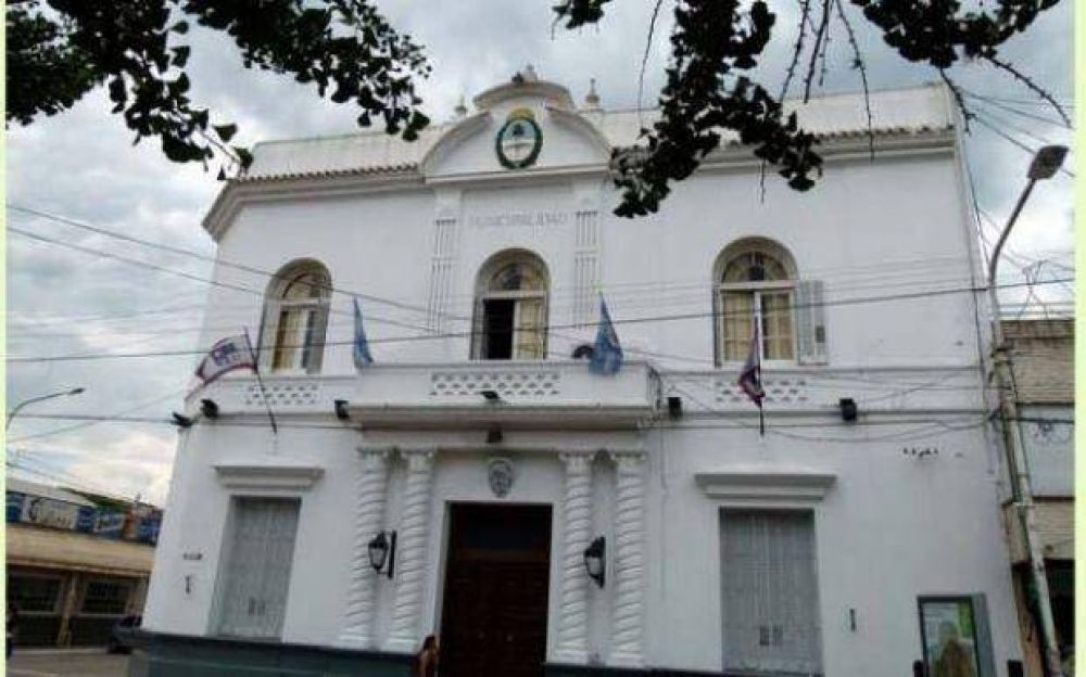 Gremios en alerta ante posibles despidos de empleados municipales
