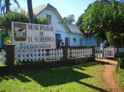 Closs orden� depositar los sueldos para los municipales de El Soberbio