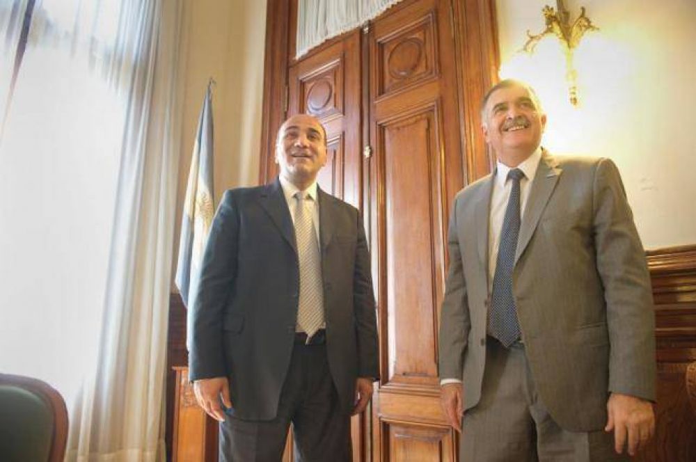La jura de Manzur servir� para que el kirchnerismo se relance hacia el balotaje