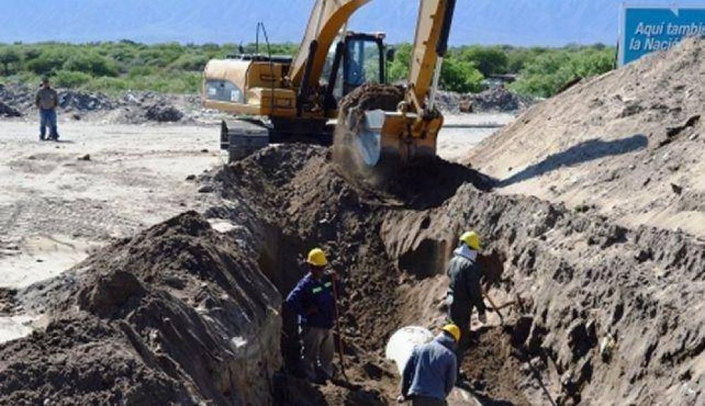 Siguen los trabajos de la red en la ribera del Valle