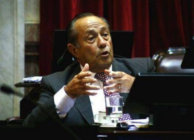 Adolfo exigi� equidad en la distribuci�n del presupuesto