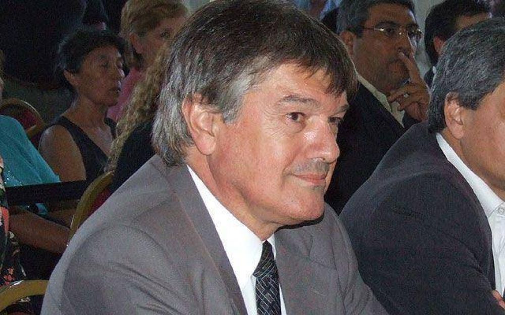 Simonetti: �Ning�n peronista se puede pintar de amarillo�