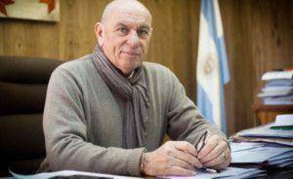 P�rez: �Acordamos con Cano empezar a trabajar en el Presupuesto 2016 y en hacer una transici�n ordenada�