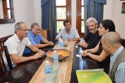 El Ministro de la Producci�n, Luis Gelid se reuni� con el Dr. Remy Benoit Vandame