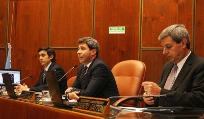 En la sesi�n, mensaje de U�ac y designaci�n de jueces