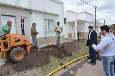 Avanza la obra de gas en Barrio Colombo