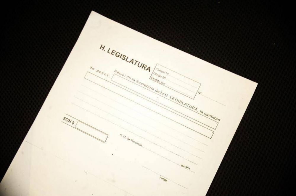 La caja para ayudas sociales de la Legislatura est� casi vac�a y todav�a falta el �ltimo trimestre