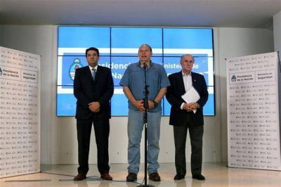 Destinan personal del Ministerio de Seguridad a militar a favor de Scioli