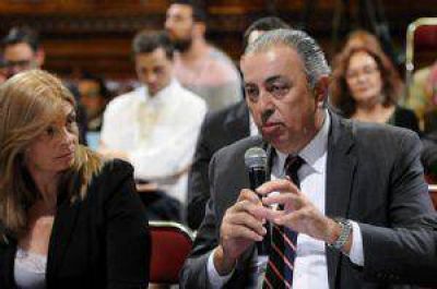 Corte Suprema : Rodolfo Urtubey no cree que se traten los pliegos antes del 10 de diciembre