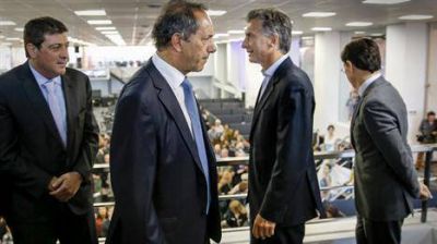 La kirchnerizaci�n limita a Scioli para el ballottage y Macri diluye resistencias