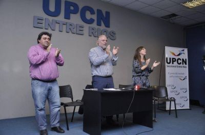 UPCN firm� un documento de apoyo a la candidatura de Scioli 