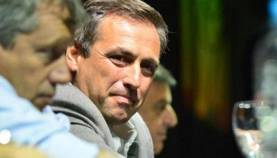 Mestre re�ne intendentes para evitar fisuras antes del balotaje
