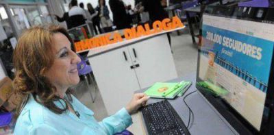 Fein convers� con los rosarinos en redes sociales
