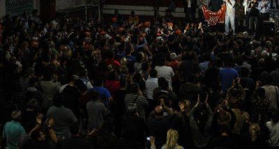 JULI�N �LVAREZ: �VAMOS A RECONSTRUIR EL PERONISMO DE LAN�S�