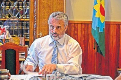 Curetti descart� irse antes del municipio de Patagones
