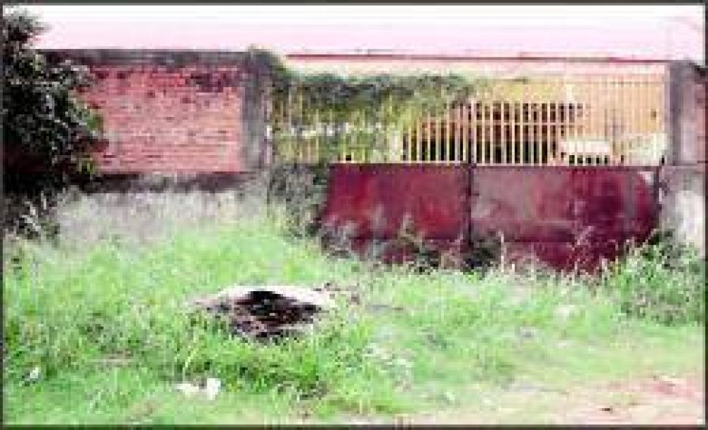 Basura y chatarra en la Chacra 61