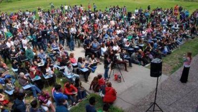 El FpV platense sali� a militar por 