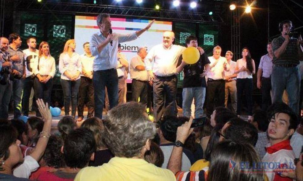 Macri llega esta tarde a Corrientes en el arranque de su campa�a por el balotaje