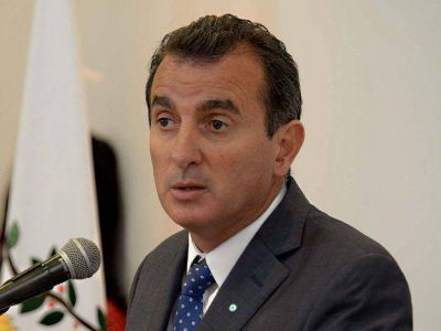 El Gobierno anunci� que seguir� con el pago escalonado de sueldos estatales