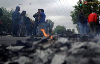 P�rez estira el pago de sueldos otra vez