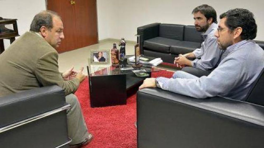 Villada, a cargo de la intendencia, pidi� un informe sobre el estado de la Procurador�a General