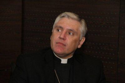 Caselli desminti� su v�nculo con Sarlinga