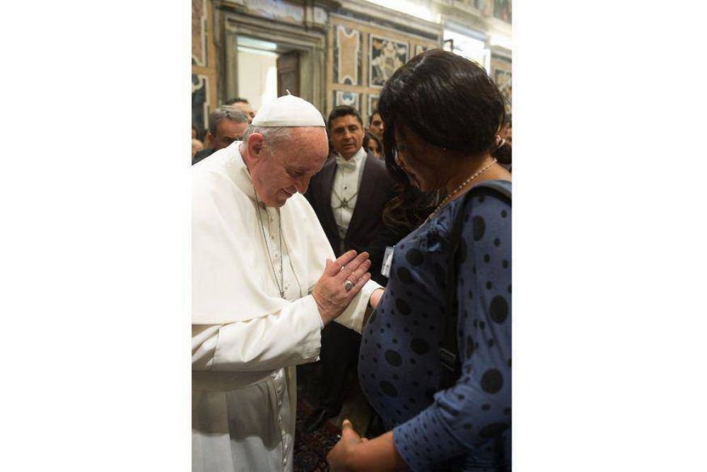 El Papa Francisco denuncia los despidos de mujeres embarazadas