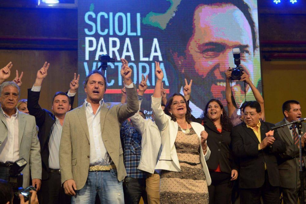 El FPV se re�ne en Bel�n para la campa�a de Scioli