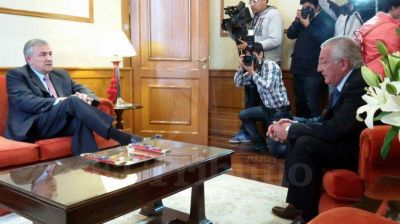 Eduardo Fellner y Gerardo Morales se encuentran reunidos