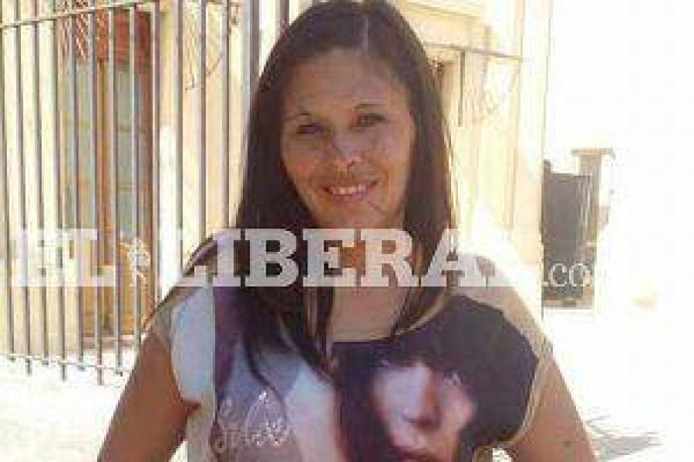 Siguen los rastrillajes en la ciudad de Clodomira en busca de Mabel Rold�n