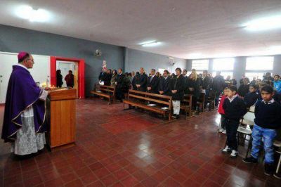 El gobernador Poggi presente en el recuerdo y homenaje a cuatro a�os de la tragedia de Zanjitas