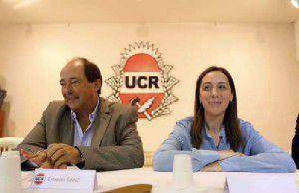 Vidal se reuni� con la UCR y pidi� evitar �internismos�
