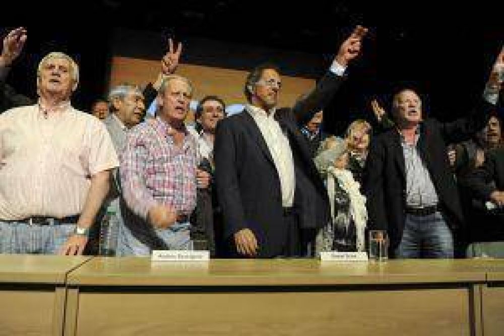 Ante sindicalistas, Scioli prometi� eliminar escalas de asignaciones familiares