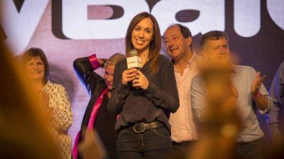 En medio de acusaciones, comenz� la transici�n entre Daniel Scioli y Mar�a Eugenia Vidal