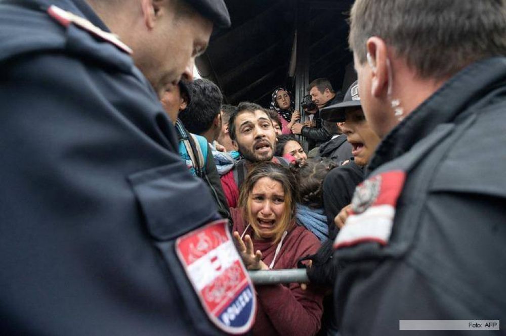 Austria limita el derecho al asilo para frenar la llegada masiva de los refugiados