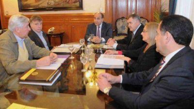 Manzur puso en marcha el plan de contingencia en infraestructura para la �poca estival