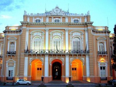 La trafic de quienes �patotearon� a manifestantes en la legislatura, estar�a vinculada al diputado Ramos