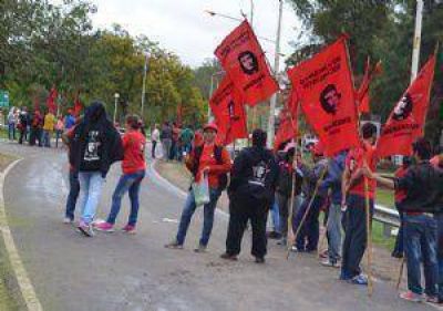 Capitanich expres� su rechazo a la protesta contra Macri en el aeropuerto