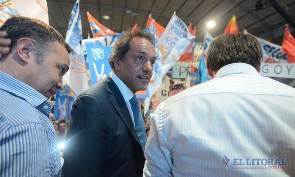 De cara al balotaje, Scioli vuelve a Corrientes y a Chaco