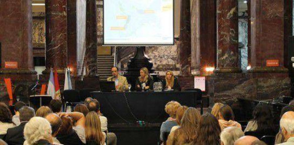 Corral disert� en el Foro Global para el Desarrollo Sostenible