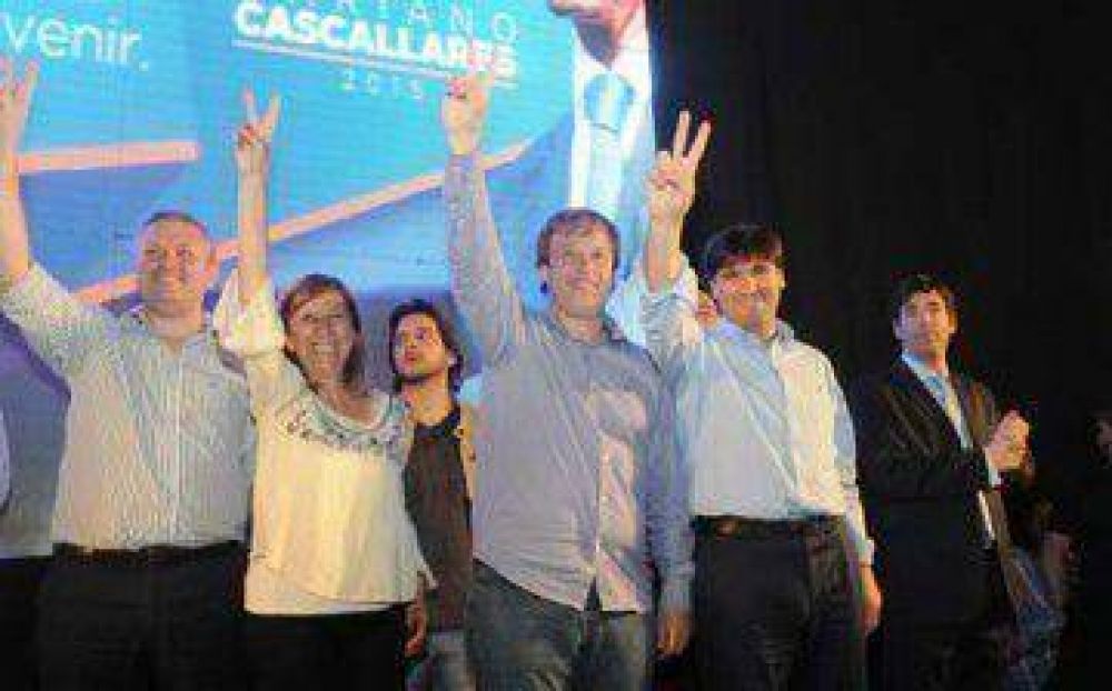 �La elecci�n es entre dos caminos: uno para adelante; el otro para atr�s�