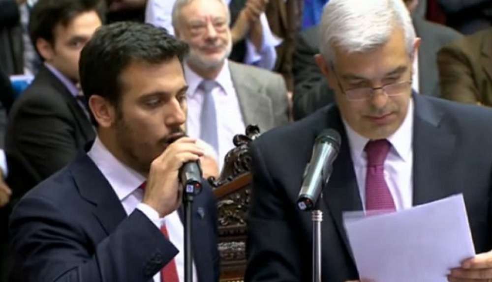 EN POL�MICA VOTACI�N, EL KIRCHNERISMO DESIGN� A JULI�N �LVAREZ EN LA AGN