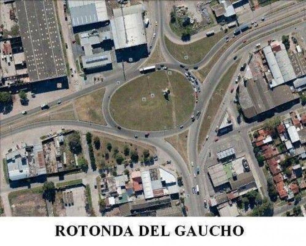 M�s de 5.500 veh�culos pasan por hora por las rotondas