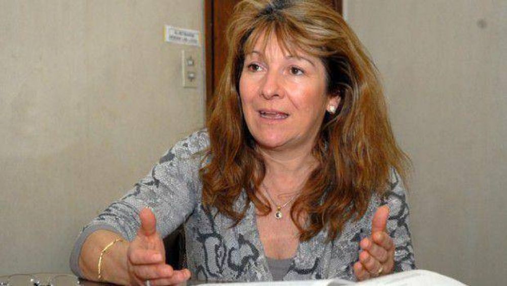 Monica Felices no descart formar parte del gabinete de Arroyo